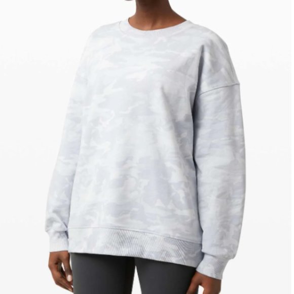 lululemon athletica Tops - ** Lululemon ** perfectly oversized camouflage pullover crew, EUC, size 8